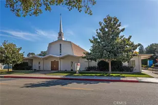 19124 Ave Of The Oaks, Newhall, CA 91321 - Photo 32