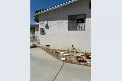 45417 11th Street, Lancaster, CA 93534 - Photo 2