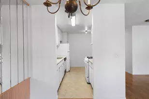 4919 Indian Wood Rd, Culver City, CA 90230 - Photo 10