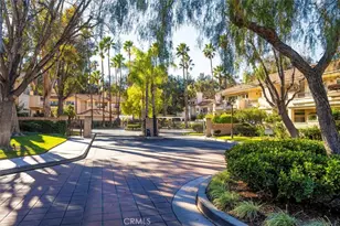 23926 Arroyo Park Dr, Valencia, CA 91355 - Photo 36