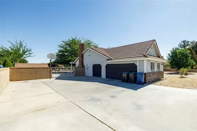 3807 Paula Lane, Lancaster, CA 93535 - Photo 6