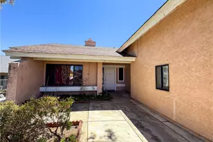 36648 Spanish Broom Dr, Palmdale, CA 93550 - Photo 2