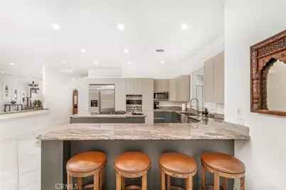 5206 Topeka Drive, Tarzana, CA 91356 - Photo 14