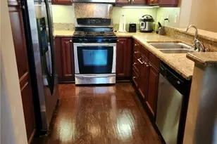 19512 Laroda Ln, Saugus, CA 91350 - Photo 4