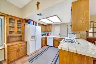 729 N Sunland Dr, Ridgecrest, CA 93555 - Photo 14