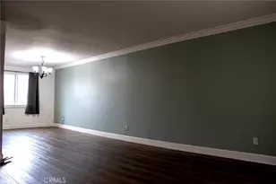 7045 Woodley Ave, Lake Balboa, CA 91406 - Photo 2