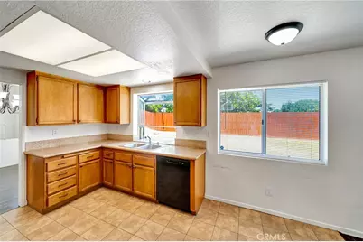 3115 Crowne Drive, Palmdale, CA 93551 - Photo 16