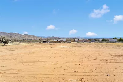 24617 Pala Road, Apple Valley, CA 92307 - Photo 30