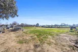 7519 Man O War St, Bakersfield, CA 93307 - Photo 46