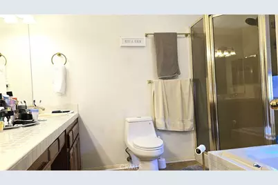 8467 Penfield Avenue, Winnetka, CA 91306 - Photo 18