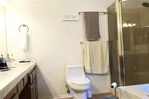 8467 Penfield Ave, Winnetka, CA 91306 - Photo 18