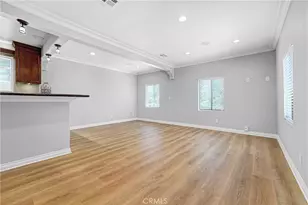 21057 Runnymede St, Canoga Park, CA 91303 - Photo 6