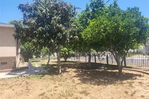 21057 Runnymede St, Canoga Park, CA 91303 - Photo 10