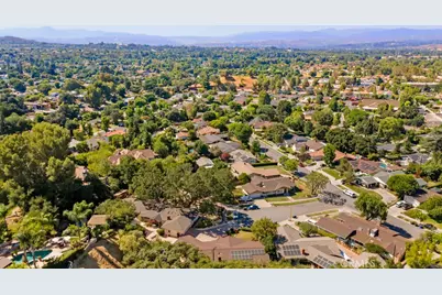 23714 Lawnside Drive, Newhall, CA 91321 - Photo 46