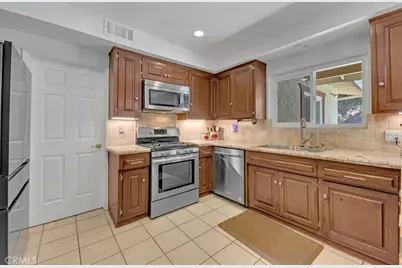 23714 Lawnside Drive, Newhall, CA 91321 - Photo 18