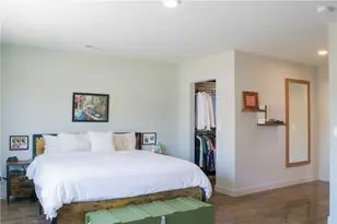 542 N Kilkea Dr, Los Angeles, CA 90048 - Photo 52