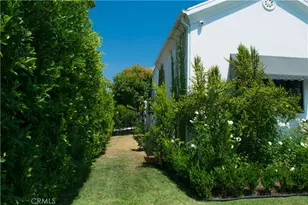 542 N Kilkea Dr, Los Angeles, CA 90048 - Photo 24