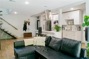 542 N Kilkea Dr, Los Angeles, CA 90048 - Photo 34