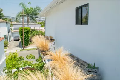 542 N Kilkea Drive, Los Angeles, CA 90048 - Photo 46
