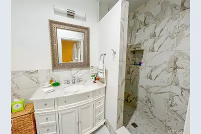 542 N Kilkea Drive, Los Angeles, CA 90048 - Photo 18