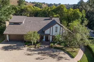 5250 Scott Robertson Rd, Hidden Hills, CA 91302 - Photo 2