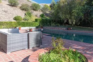 5250 Scott Robertson Rd, Hidden Hills, CA 91302 - Photo 36