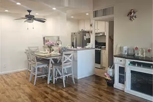 8601 International Ave, Canoga Park, CA 91304 - Photo 4