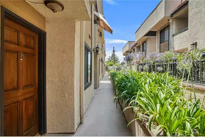 1207 N Columbus Avenue, Glendale, CA 91202 - Photo 6