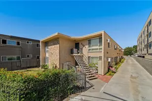 6045 Hazelhurst Pl, North Hollywood, CA 91606 - Photo 2