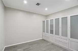 17043 Celtic St, Granada Hills, CA 91344 - Photo 16