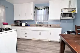 1411 W Ivesbrook St, Lancaster, CA 93534 - Photo 8