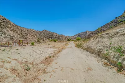29701 Jackson Street, Castaic, CA 91384 - Photo 44