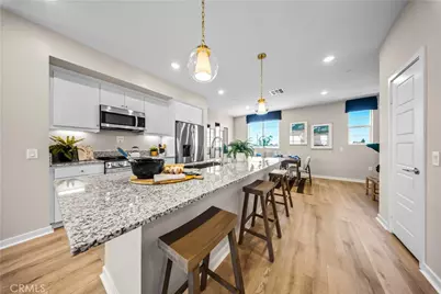2860 Via Descanso, Camarillo, CA 93012 - Photo 2