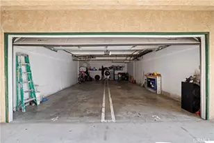 10129 Commerce Ave, Tujunga, CA 91042 - Photo 8