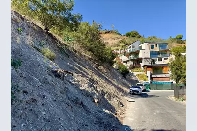 3747 Camino De La Cumbre, Sherman Oaks, CA 91423 - Photo 2