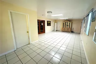 22427 Vanowen St, West Hills, CA 91307 - Photo 10