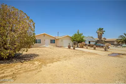 8119 Walpole Avenue, California City, CA 93505 - Photo 2