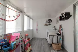 11401 Topanga Canyon Blvd, Chatsworth, CA 91311 - Photo 8