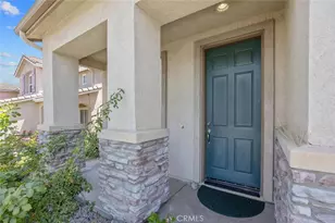 29306 Kelly Ct, Canyon Country, CA 91387 - Photo 2