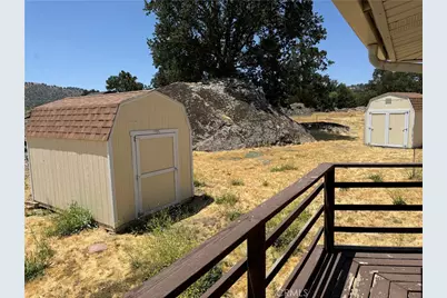 18901 Pinehurst Pl, Tehachapi, CA 93561 - Photo 2