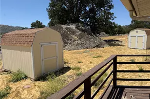 18901 Pinehurst Pl, Tehachapi, CA 93561 - Photo 2