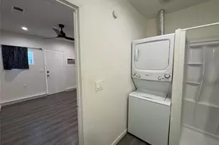 24389 La Glorita Cir, Newhall, CA 91321 - Photo 26