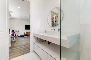 5633 Newcastle Ln, Calabasas, CA 91302 - Photo 42