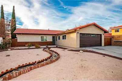 43629 Rembrandt Street, Lancaster, CA 93535 - Photo 2