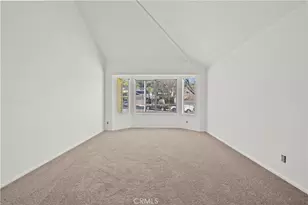 31906 Green Hill Dr, Castaic, CA 91384 - Photo 6