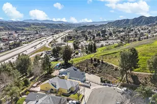 31906 Green Hill Dr, Castaic, CA 91384 - Photo 38