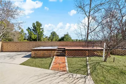 31906 Green Hill Drive, Castaic, CA 91384 - Photo 20