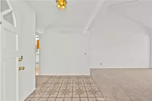 31906 Green Hill Dr, Castaic, CA 91384 - Photo 4