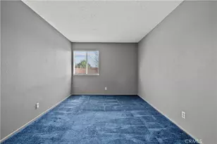 31906 Green Hill Dr, Castaic, CA 91384 - Photo 32