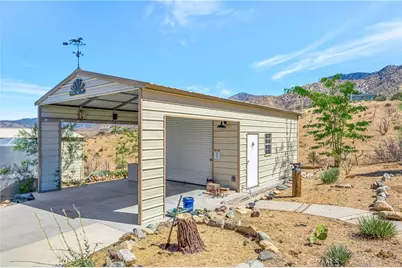 11720 Honeybee Lane, Juniper Hills, CA 93543 - Photo 68
